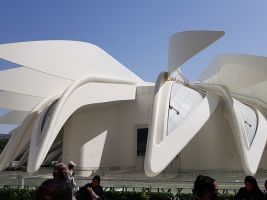 Pavilon Spojených arabských emirátů (UAE) od S. Calatravy