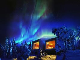 zdroj EIA/Slov Inn Jasná Tree Houses/ Popisek: Polární záře nad stromovou chatkou