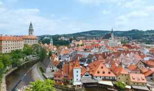 Atelier A8000 připravil architektonickou studii pro Český Krumlov, teď má na starosti i územní studii