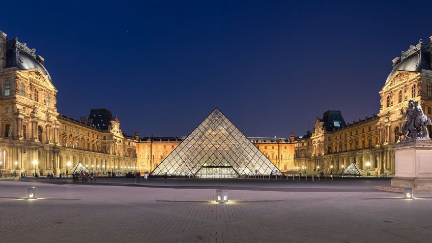 Autor skleněné pyramidy v Louvru pocházel z Číny Autor skleněné pyramidy v Louvru pocházel z Číny