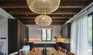 Chalupa v Jizerských horách propojuje tradici s moderním pojetím