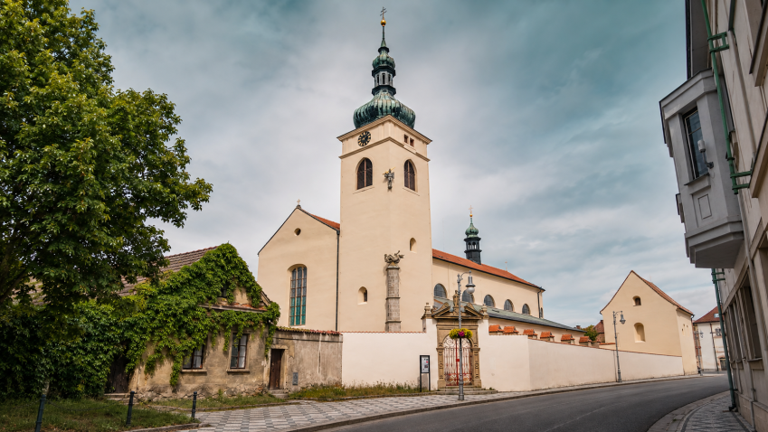 Den české státnosti: Proč si 28. září připomínáme svatého Václava a co jeho příběh zanechal v architektuře?