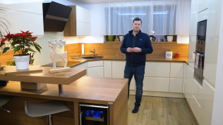 Díla architektů a designérů - Realizace kuchyně v rodinném domě od designéra Miloše Kopeckého