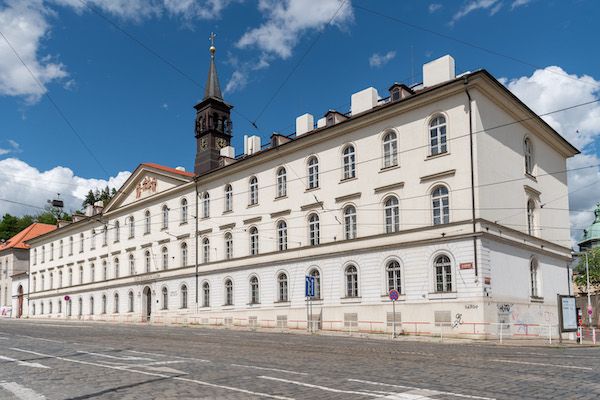 Festival Open House Praha už o víkendu zpřístupní desítky architektonicky zajímavých budov