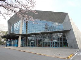 zdroj kladenskeosobnosti.cz Popisek: Budova Gunma Music Center v Takasaki