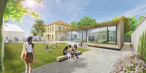 Historická škola v Kostelní Lhotě získala moderní dřevěnou přístavbu
