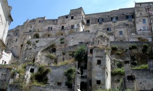 Matera: Město vytesané do skály se stalo centrem kulturního dění 