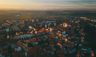 Město Žatec má jedinečného průvodce po místní architektuře