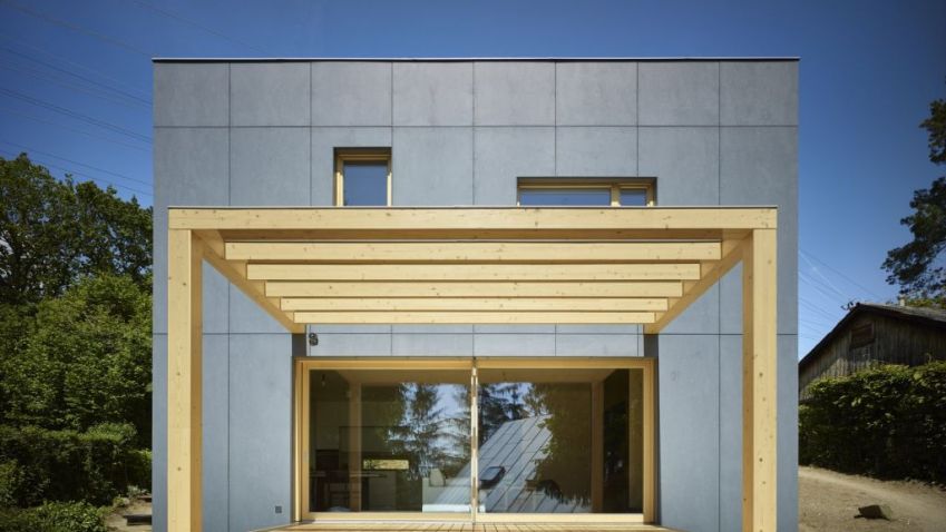 Z pera architektů: velkoformátová francouzská okna či využití svahu s terénním zlomem