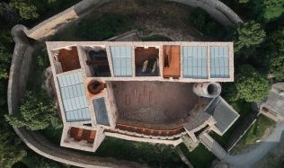 U jednoho stolu - David Wittassek, Miroslav Pospíšil a Václav Jandáček v dialogu mezi architekty a památkáři