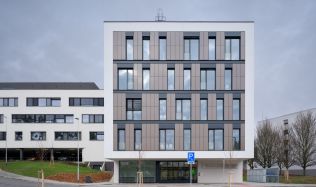 Nový onkologický pavilon v Olomouci zvyšuje kapacitu moderní léčby