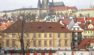 Pinkasův palác jde do nedobrovolné dražby