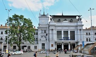 Provoz brněnského hlavního nádraží nově hlídá moderní zabezpečovací zařízení Provoz brněnského hlavního nádraží nově hlídá moderní zabezpečovací zařízení