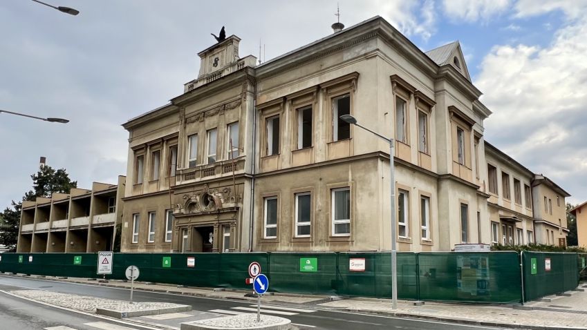 Rekonstrukce rokycanské sokolovny odstartovala. Z historického sálu vznikne moderní kulturní centrum