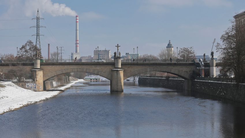 Rooseveltův most v Plzni čeká oprava. Jaké uzavírky a dopravní komplikace čekají řidiče? Rooseveltův most v Plzni čeká oprava. Jaké uzavírky a dopravní komplikace čekají řidiče?
