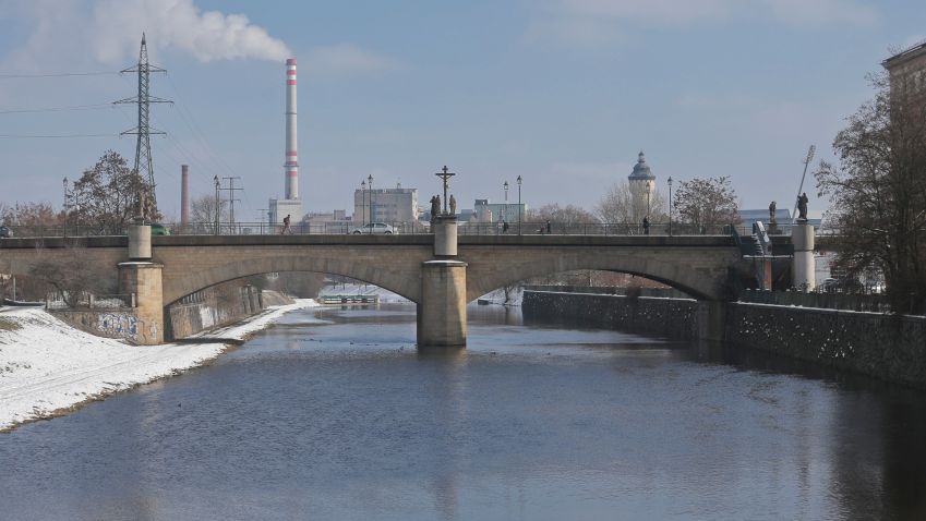 Rooseveltův most v Plzni čeká oprava. Jaké uzavírky a dopravní komplikace čekají řidiče?