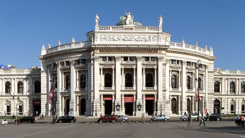 Slavný vídeňský Burgtheater oslavil sto třicet let