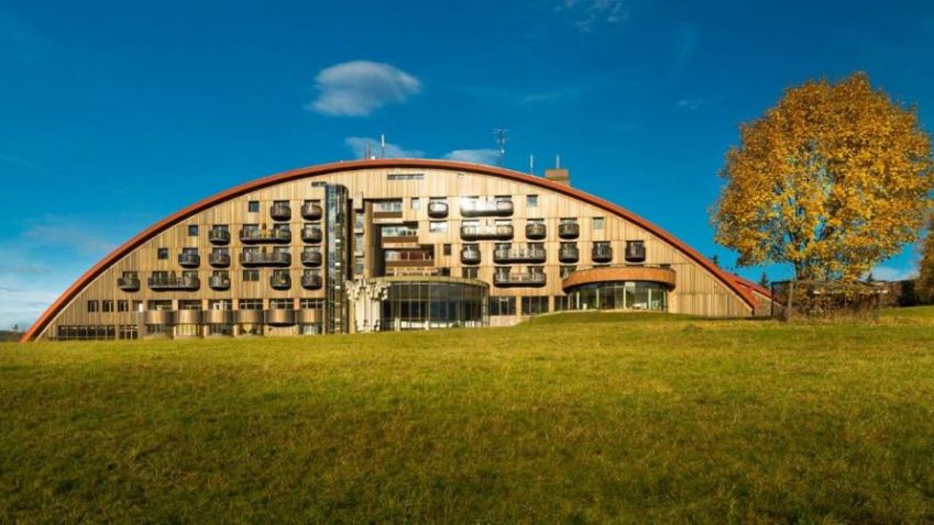 Slovenský hotel Montfort: Historická stavba v lůně slovenské přírody