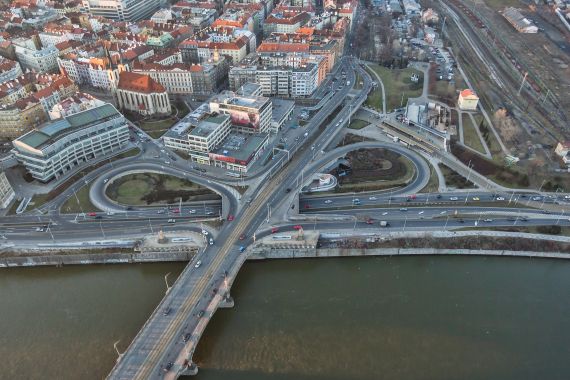 Stavba špičkového koncertního sálu Vltavské filharmonie v pražských Holešovicích získává reálné obrysy