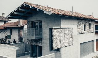 'Stoned' residential houses in San Quirino, Italy by ElasticoSPA 'Stoned' residential houses in San Quirino, Italy by ElasticoSPA