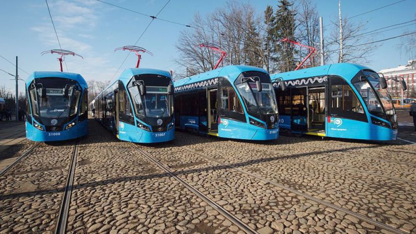 Tramvaj bez řidiče bude jezdit v Moskvě, v Paříži je to už běžné