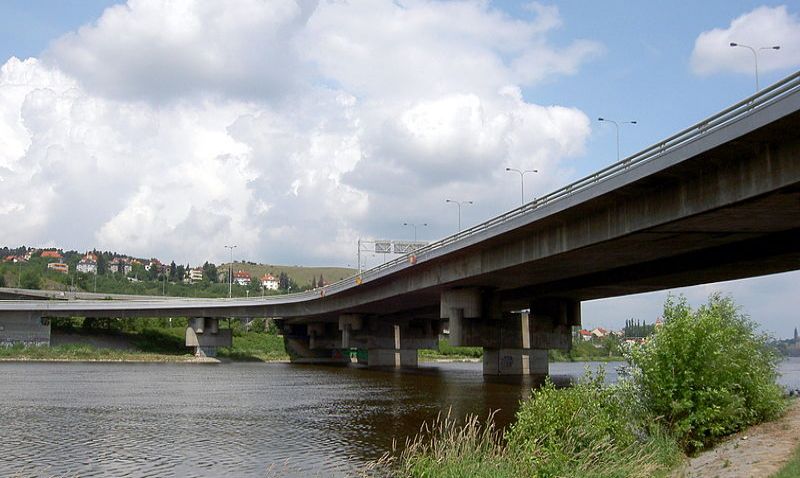 Praha zúží počet uchazečů o výstavbu Dvoreckého mostu