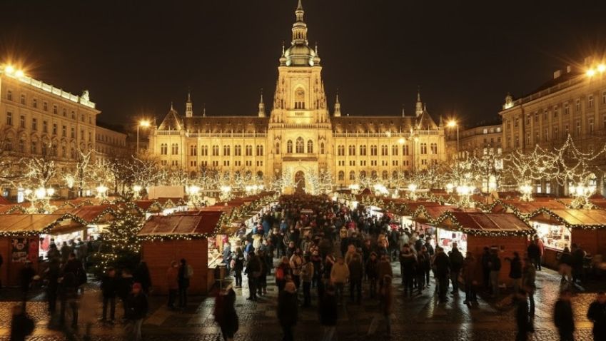 Vánoční architektura a design veřejných prostranství: Jak města proměňují své ulice a náměstí na zimní a vánoční atmosféru?