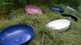 Vany, vaničky a umyvadla jako ledový bar i gril. Kaldewei unikátním způsobem představila své novinky zákazníkům.