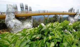 Vietnamský Zlatý most natahuje ruce vstříc turismu