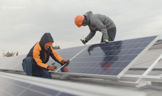 Vlastníte komerční objekt a rozhodli jste se pro realizaci fotovoltaické elektrárny? Co vás čeká a co bude potřeba?