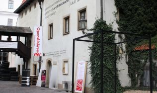 Galerie Jaroslava Fragnera pořádá výstavu Za pravdu… Připomene polistopadové události a téměř 650. let od narození mistra Jana Husa Galerie Jaroslava Fragnera pořádá výstavu Za pravdu… Připomene polistopadové události a téměř 650. let od narození mistra Jana Husa